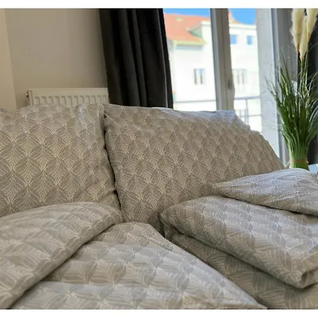 City Center Apartment For 6 *