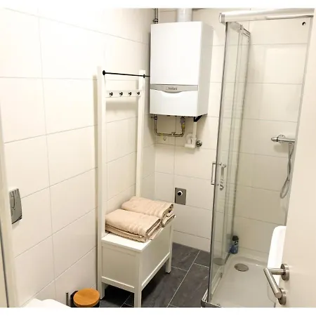 City Center Apartment For 6 דירה ווינר נוישטאדט